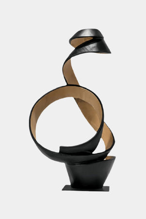 Abstract Wood Art: Elegant Home Decor Display Object